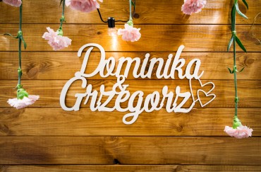 Drewniana ścianka dla Dominiki i Grzegorza – Hotel Kazimierzówka Wellness & Spa Kazimierz Dolny